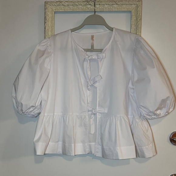 RENEE C. | White Puff Sleeve Blouse - Picture 2 of 11